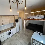 Genuar Center 4 *