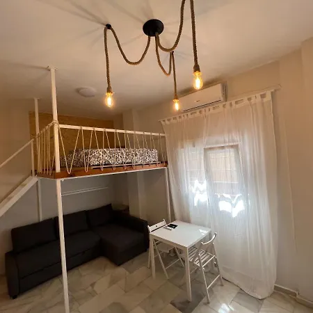 Genuar Center 4 * Málaga
