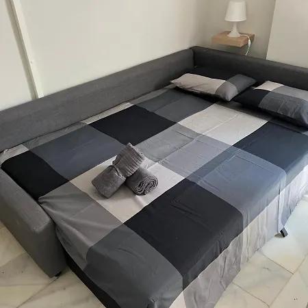 Apartamento Genuar Center 4 *